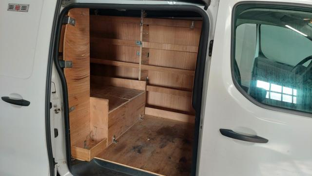 Citroen Jumpy image 8