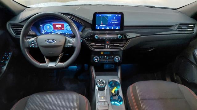 Ford Kuga image 6