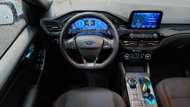 Ford Kuga image 3