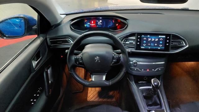 Peugeot 308 image 7