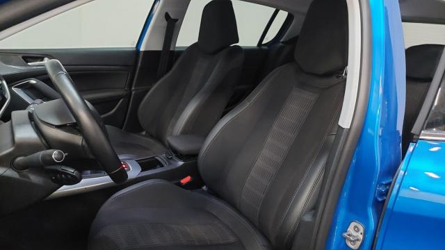 Peugeot 308 image 3
