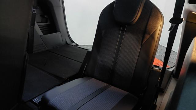 Peugeot 5008 image 8
