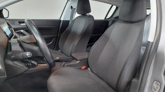 Peugeot 308 image 7