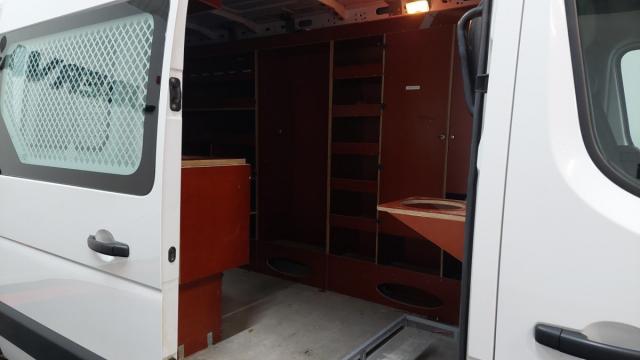 Renault Master image 2