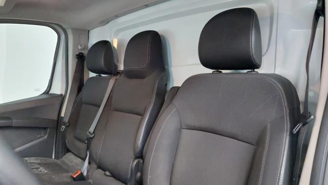 Renault Trafic image 1