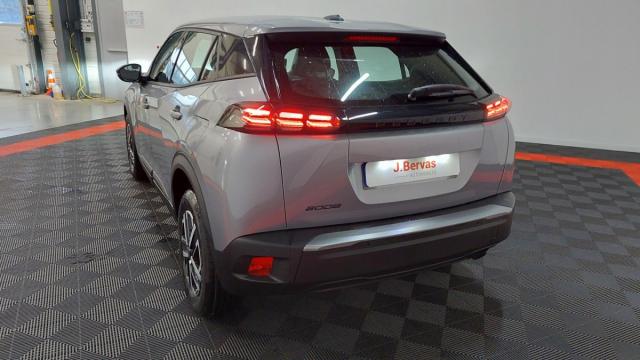 Peugeot 2008 image 8
