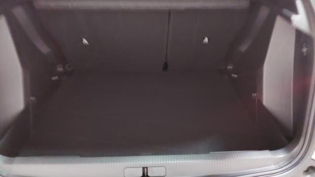 Peugeot 2008 image 5