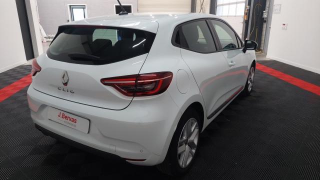 Renault Clio image 8