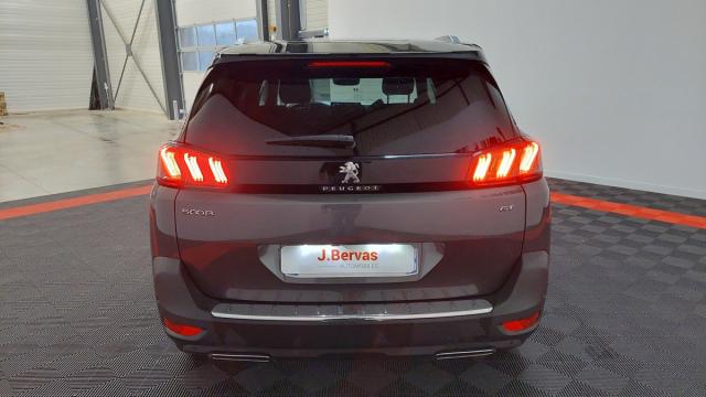 Peugeot 5008 image 1
