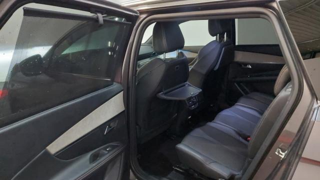 Peugeot 5008 image 3