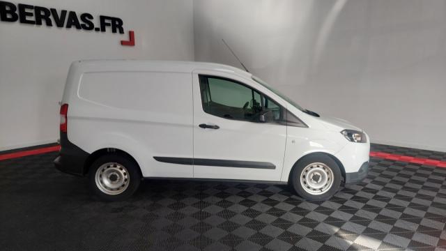 Ford Transit Courier image 7