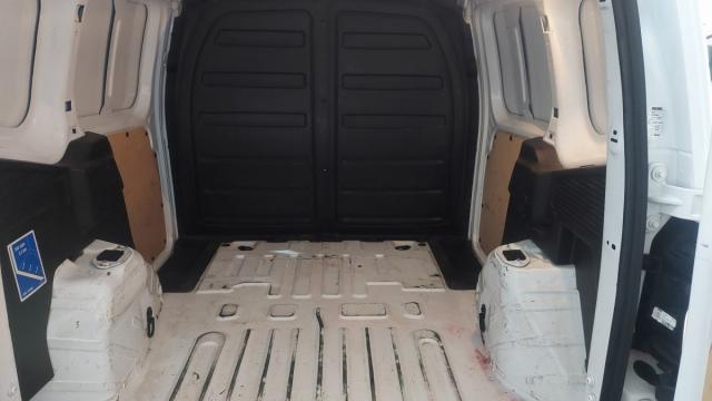 Ford Transit Courier image 3