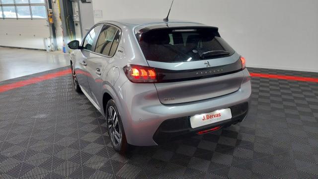 Peugeot 208 image 1
