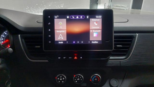 Renault Trafic image 1