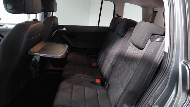 Volkswagen Touran image 2