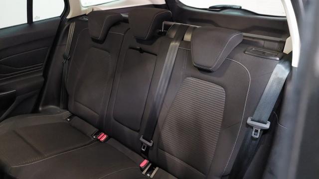 Ford Focus image 9