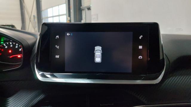 Peugeot 2008 image 4