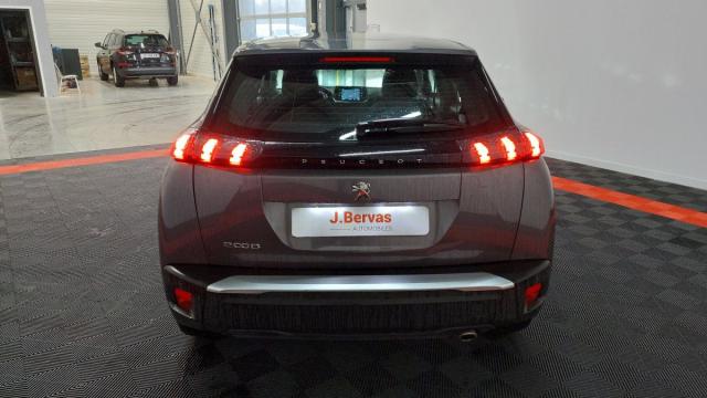 Peugeot 2008 image 9