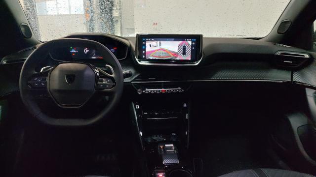 Peugeot 2008 image 1