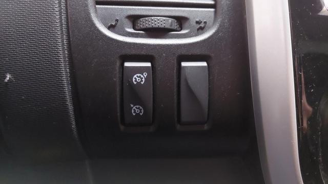 Renault Trafic image 3