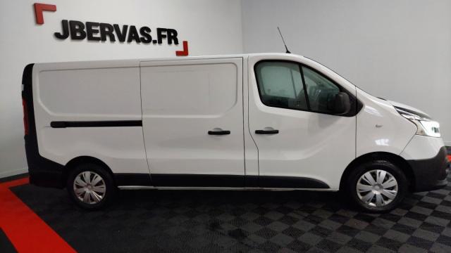 Renault Trafic image 8