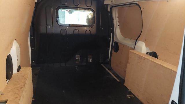 Renault Express image 9