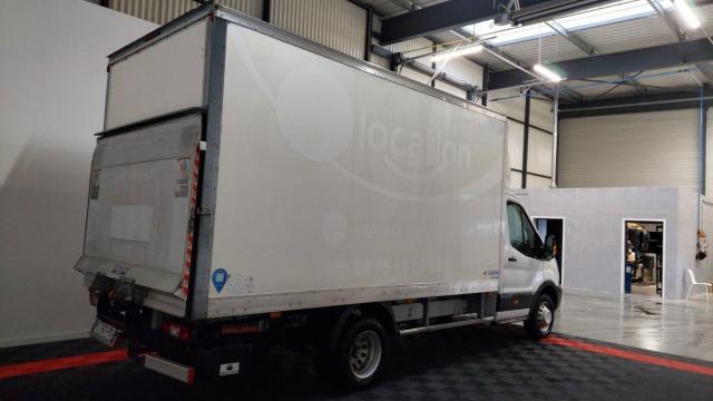 Ford Transit image 2