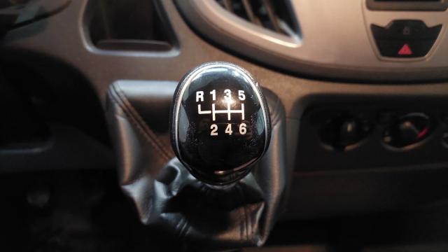 Ford Transit image 5