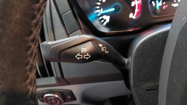 Ford Transit image 7