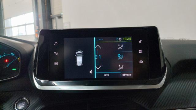 Peugeot E-208 image 5