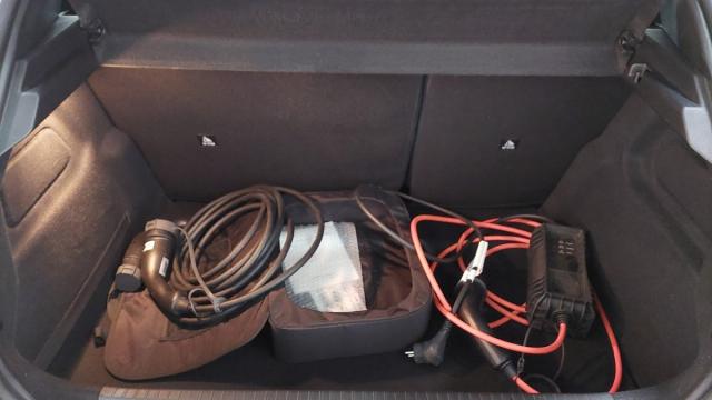 Peugeot E-208 image 3