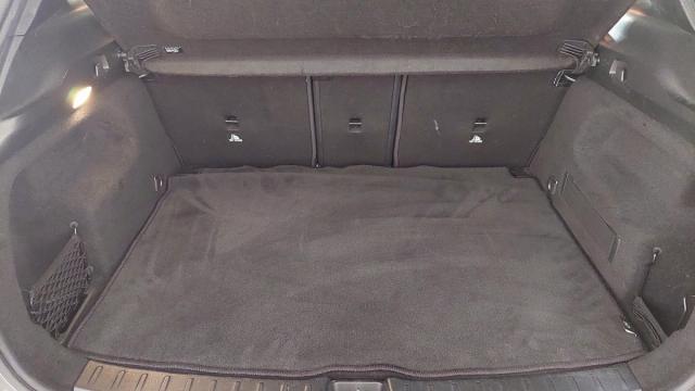 Mercedes Benz Gla image 9