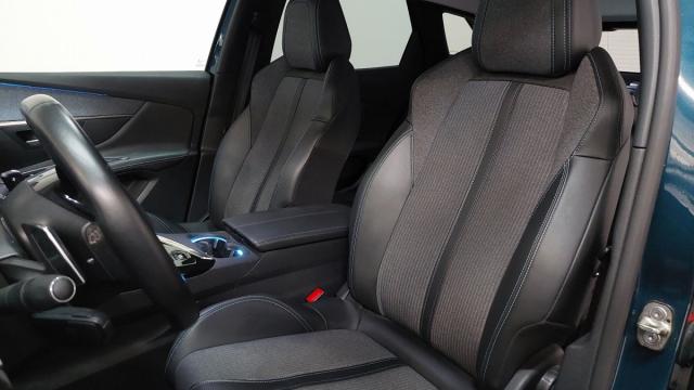 Peugeot 3008 image 4