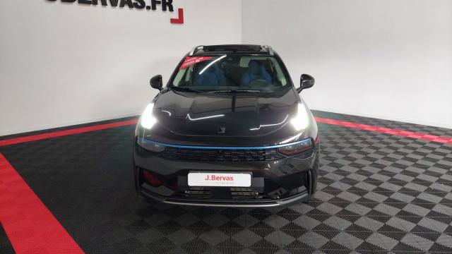 Lynk & Co 01 image 8