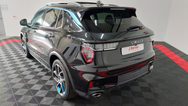 Lynk & Co 01 image 3