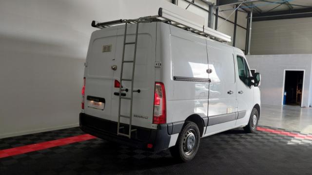Renault Master image 2