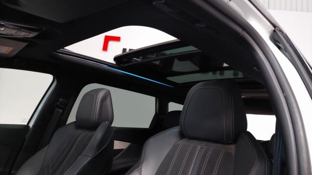 Peugeot 5008 image 8