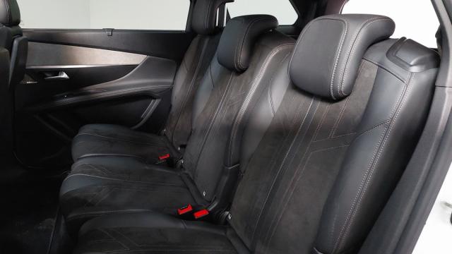 Peugeot 5008 image 4