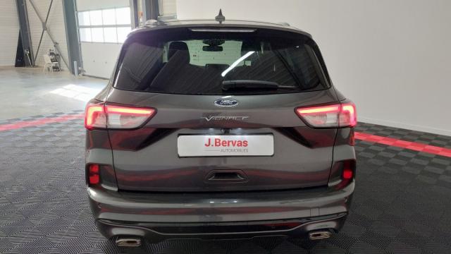 Ford Kuga image 6