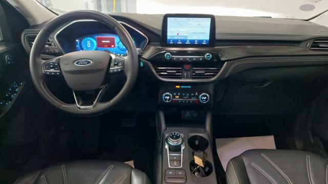 Ford Kuga image 4