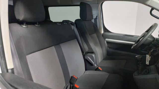 Citroen Jumpy image 8