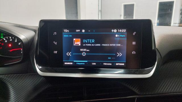 Peugeot 2008 image 8