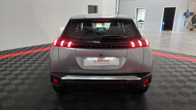 Peugeot 2008 image 2