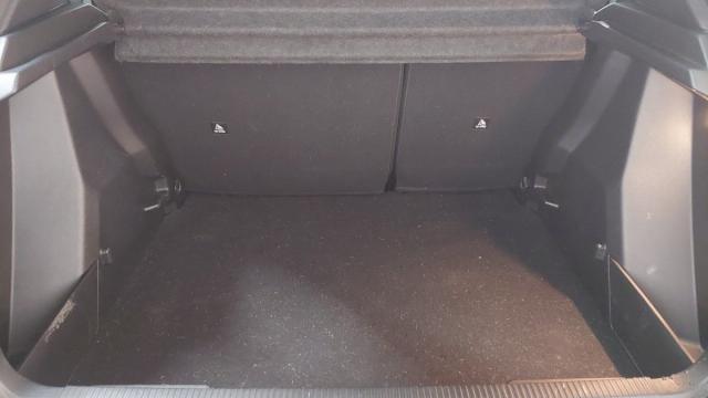 Peugeot 2008 image 4