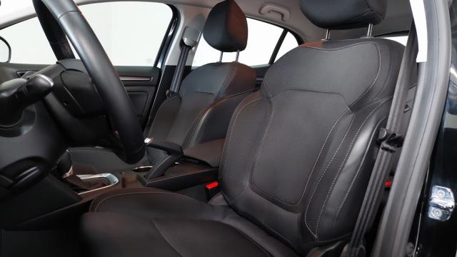 Renault Mégane image 2