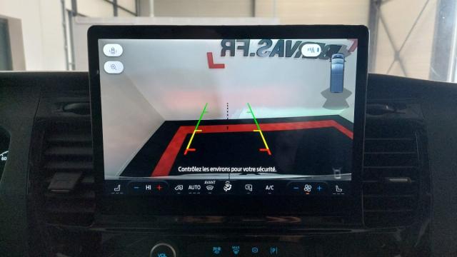 Ford Transit image 8