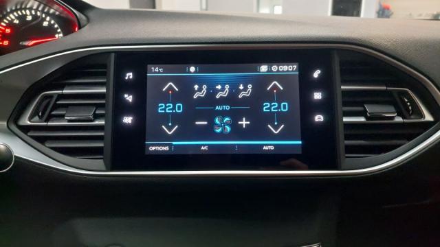 Peugeot 308 image 9