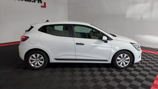 Renault Clio image 2