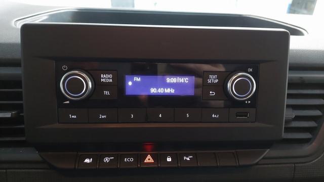 Renault Trafic image 2