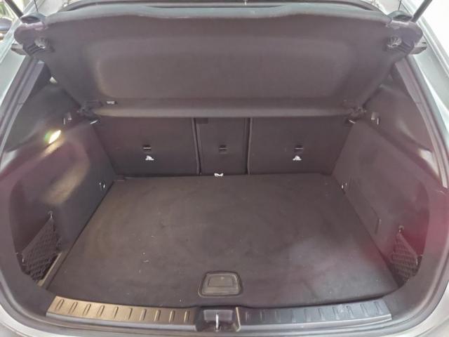 Mercedes Benz Gla image 1